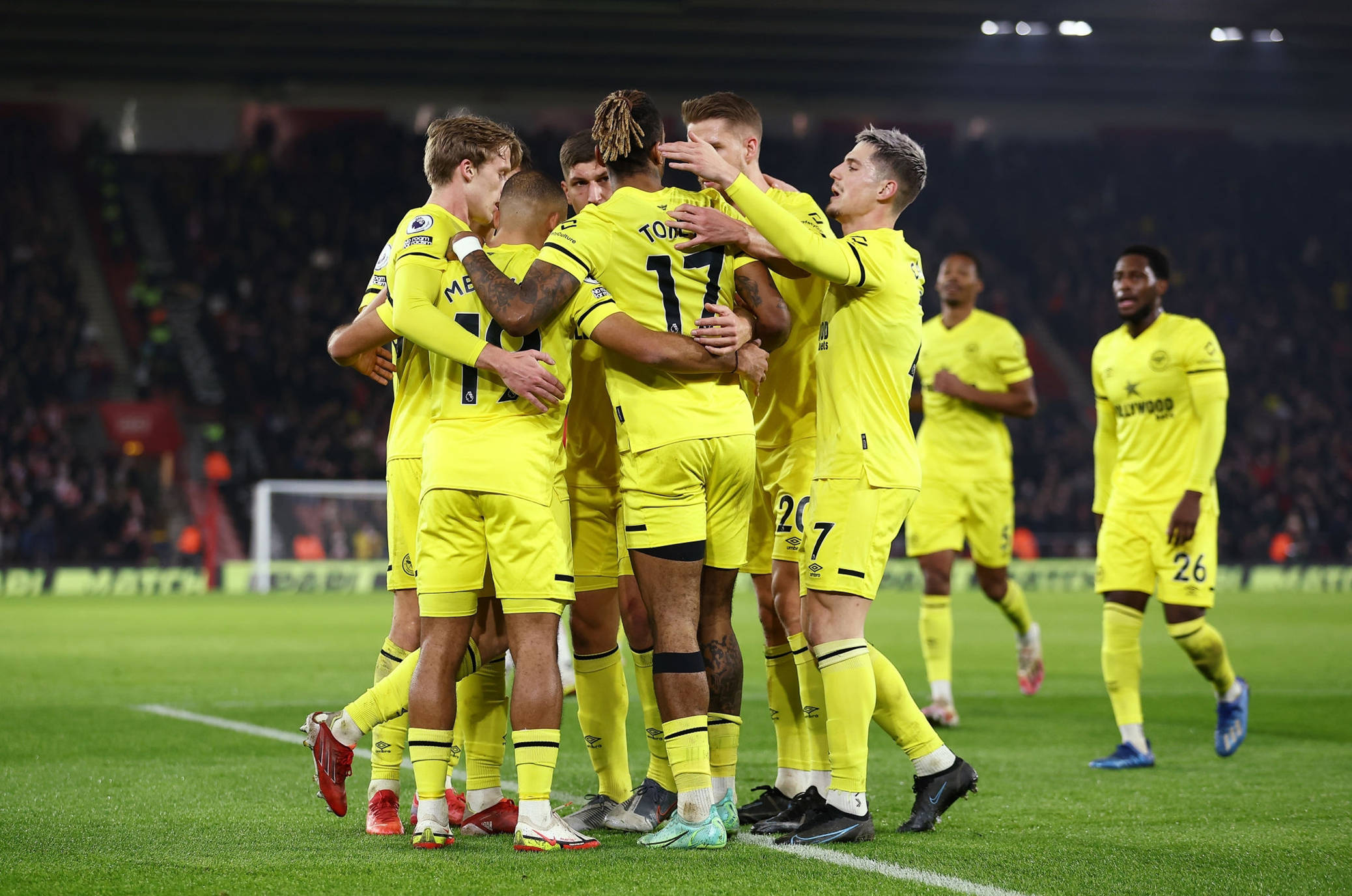 尤其是备受 尤其是备受